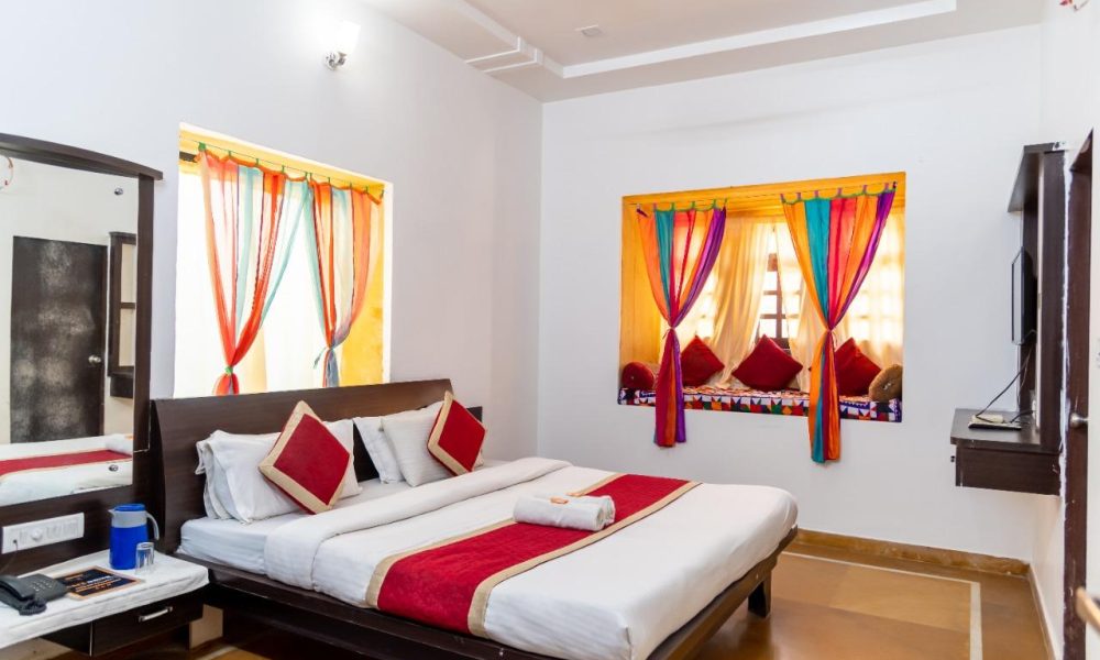 Deluxe Room (1)