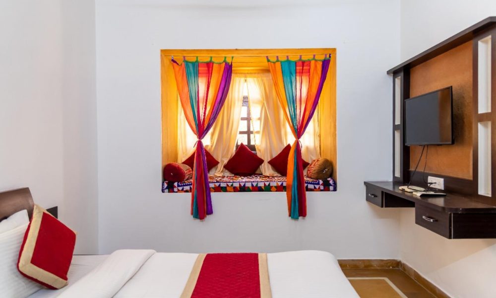 Deluxe Room (3)